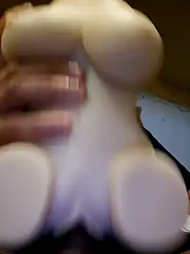 Snapshot of Axeltu77 chatting on 05/06/26, 03:46 Axeltu77 online show from 05/06/26, 03:46