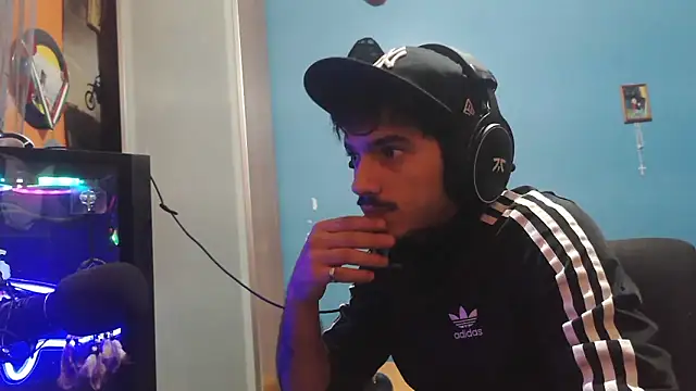 Badboyi1997 online show from 11/21/25, 01:26