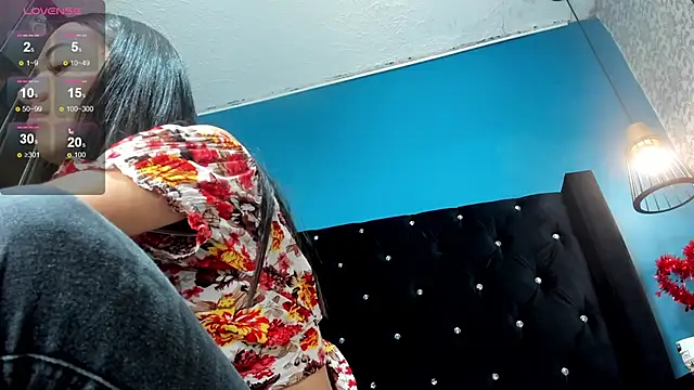 Snapshot of Mia_scarlet69 chatting on 03/03/25, 06:55 Mia scarlet69 online show from 03/03/25, 06:55