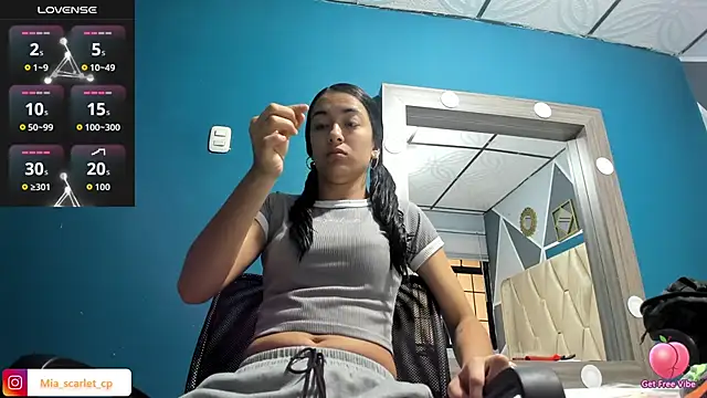 Snapshot of Mia_scarlet69 chatting on 10/15/25, 12:16 Mia scarlet69 online show from 10/15/25, 12:16