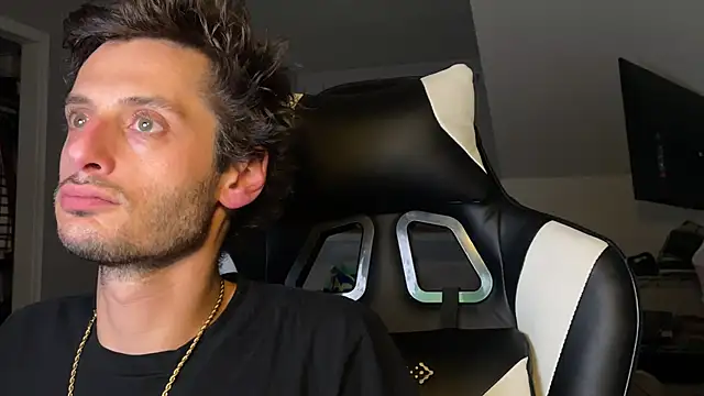 Dylansd online show from 12/24/24, 08:55