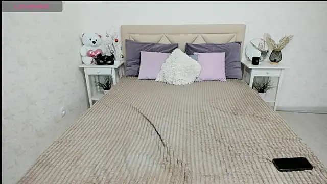 BettyBloom69 online show from 12/05/24, 07:27