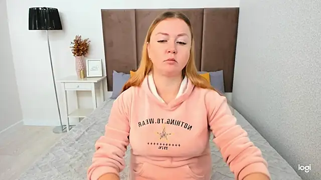 BettyBloom69 online show from 09/30/25, 04:39