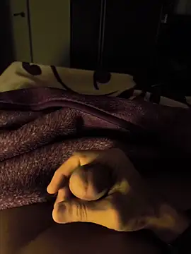 Snapshot of mirrowhot chatting on 03/08/26, 01:14 mirrowhot online show from 03/08/26, 01:14