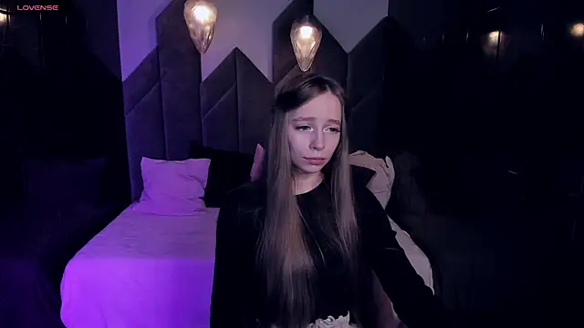 Snapshot of OliviaGentle chatting on 12/10/24, 04:56 OliviaGentle online show from 12/10/24, 04:56