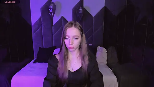 Snapshot of OliviaGentle chatting on 12/20/24, 10:11 OliviaGentle online show from 12/20/24, 10:11