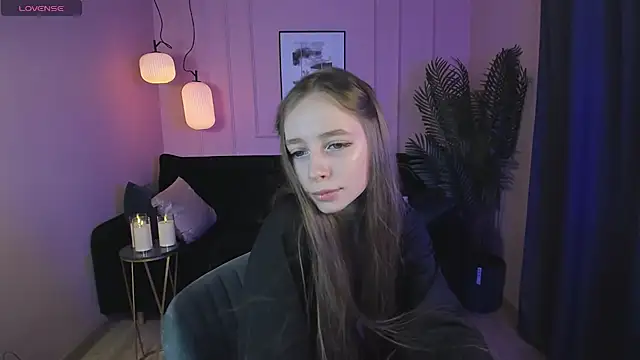 Snapshot of OliviaGentle chatting on 12/22/24, 09:42 OliviaGentle online show from 12/22/24, 09:42