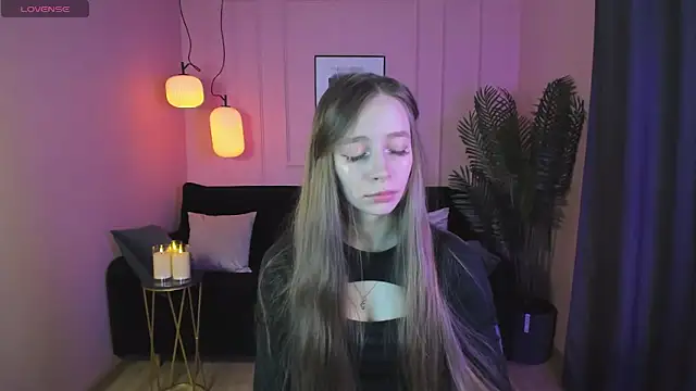 Snapshot of OliviaGentle chatting on 01/02/25, 04:02 OliviaGentle online show from 01/02/25, 04:02