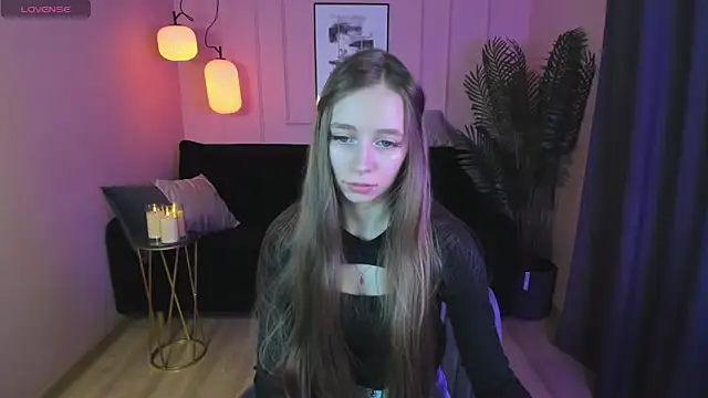 Snapshot of OliviaGentle chatting on 01/02/25, 10:11 OliviaGentle online show from 01/02/25, 10:11