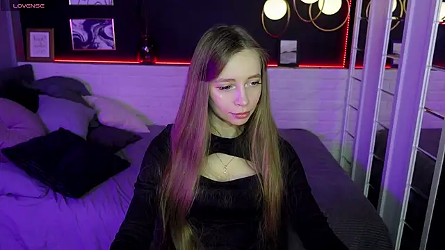 Snapshot of OliviaGentle chatting on 01/05/25, 12:31 OliviaGentle online show from 01/05/25, 12:31