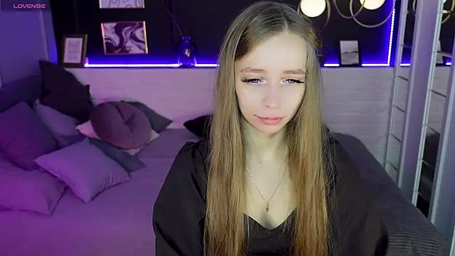 Snapshot of OliviaGentle chatting on 01/16/25, 10:23 OliviaGentle online show from 01/16/25, 10:23