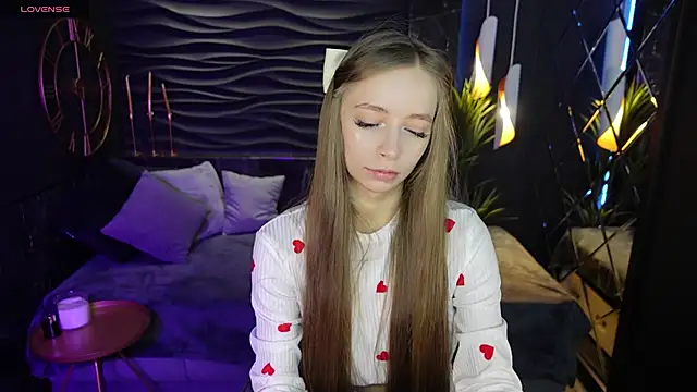 Snapshot of OliviaGentle chatting on 01/18/25, 09:55 OliviaGentle online show from 01/18/25, 09:55