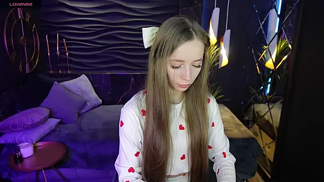 Snapshot of OliviaGentle chatting on 01/19/25, 04:01 OliviaGentle online show from 01/19/25, 04:01