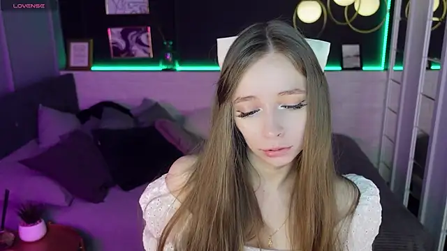 Snapshot of OliviaGentle chatting on 01/20/25, 06:53 OliviaGentle online show from 01/20/25, 06:53