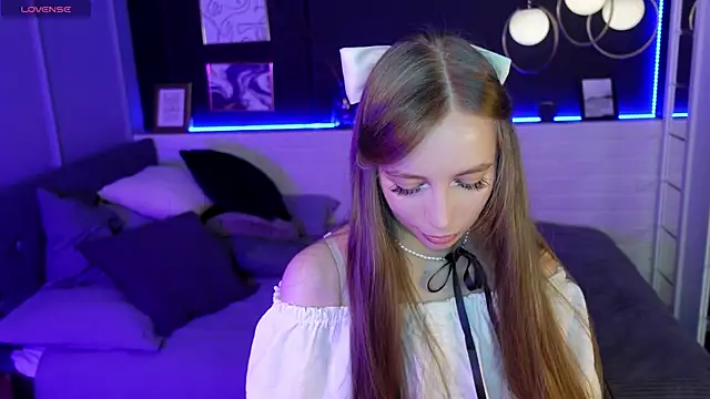 Snapshot of OliviaGentle chatting on 01/25/25, 02:47 OliviaGentle online show from 01/25/25, 02:47