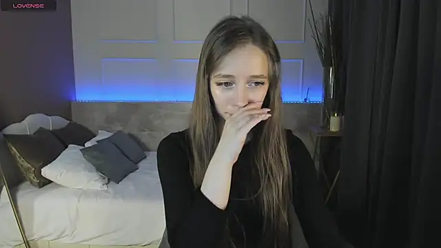 Snapshot of OliviaGentle chatting on 01/29/25, 10:43 OliviaGentle online show from 01/29/25, 10:43