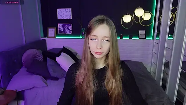 Snapshot of OliviaGentle chatting on 02/03/25, 10:11 OliviaGentle online show from 02/03/25, 10:11