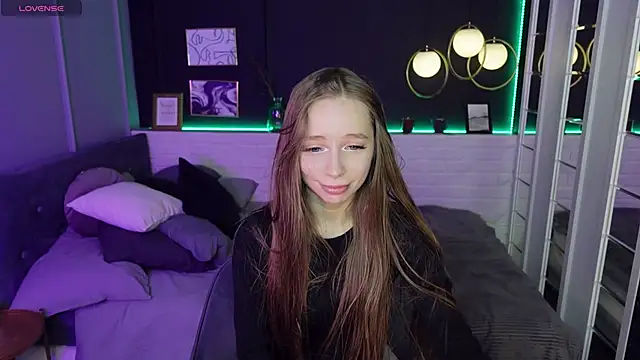 Snapshot of OliviaGentle chatting on 02/04/25, 04:15 OliviaGentle online show from 02/04/25, 04:15