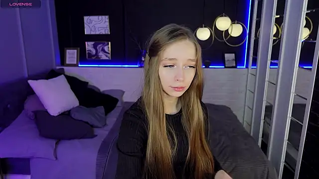 Snapshot of OliviaGentle chatting on 02/06/25, 02:22 OliviaGentle online show from 02/06/25, 02:22