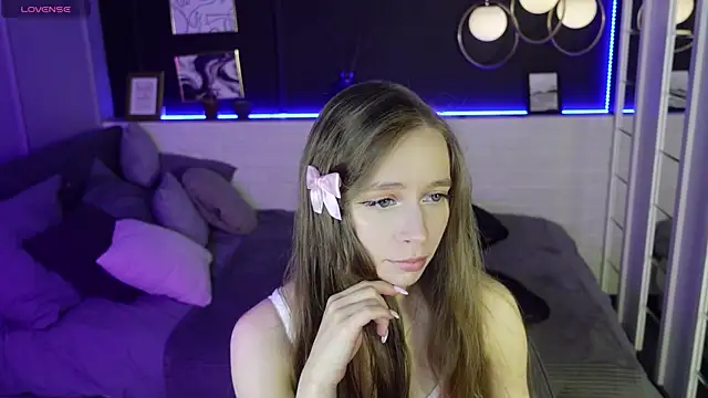 Snapshot of OliviaGentle chatting on 02/19/25, 10:42 OliviaGentle online show from 02/19/25, 10:42