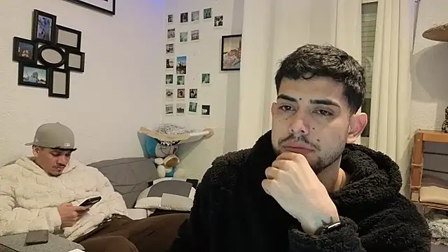 Chicos defiesta online show from 03/07/26, 01:24