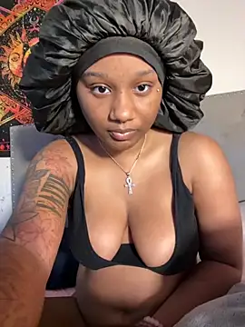 Snapshot of strip4faith chatting on 11/08/25, 01:28 strip4faith online show from 11/08/25, 01:28