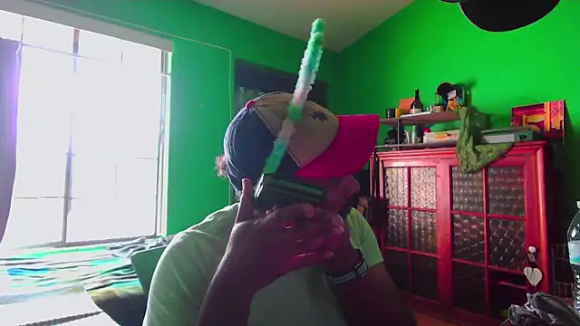 Snapshot of _______the chatting on 03/08/26, 09:07 the online show from 03/08/26, 09:07