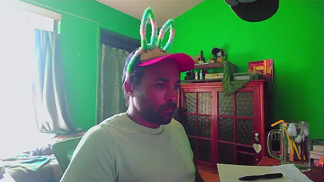 Snapshot of _______the chatting on 03/09/26, 06:01 the online show from 03/09/26, 06:01