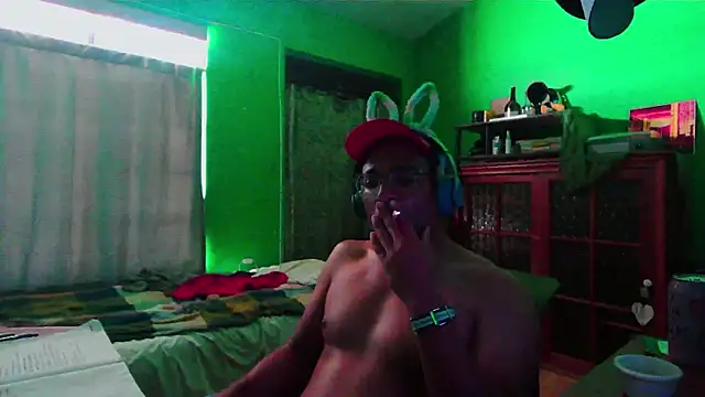 Snapshot of _______the chatting on 03/20/26, 11:20 the online show from 03/20/26, 11:20