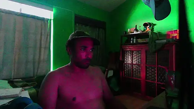 Snapshot of _______the chatting on 03/25/26, 12:49 the online show from 03/25/26, 12:49