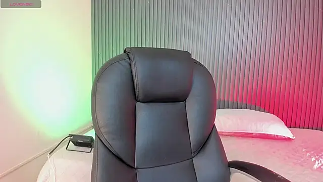 Snapshot of gaby_flow chatting on 02/20/26, 06:26 gaby flow online show from 02/20/26, 06:26