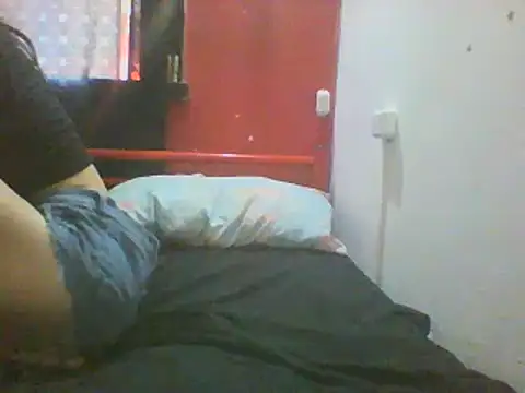 Snapshot of BURN666ING chatting on 12/31/24, 12:04 BURN666ING online show from 12/31/24, 12:04