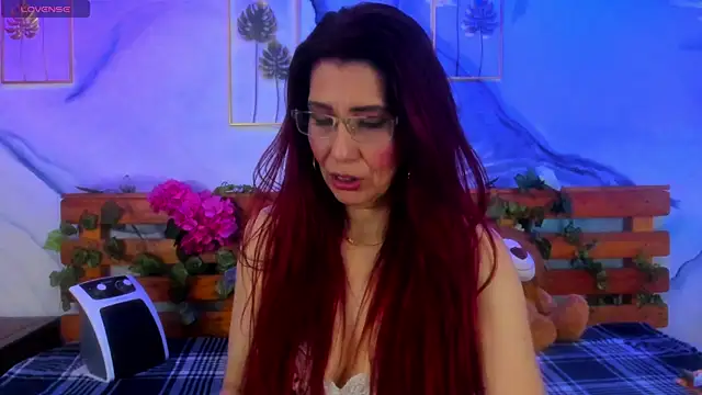 Snapshot of Perla_Franco chatting on 01/24/25, 12:10 Perla Franco online show from 01/24/25, 12:10