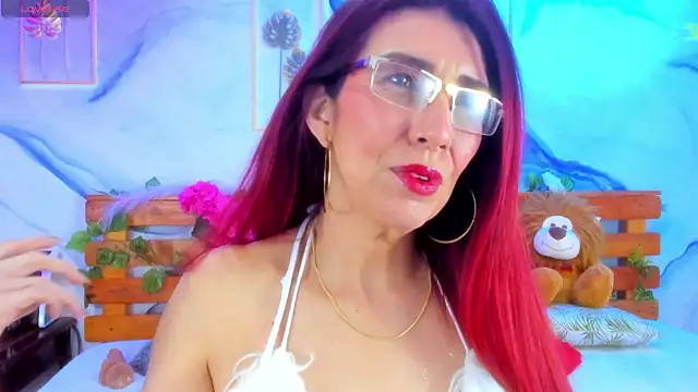 Snapshot of Perla_Franco chatting on 01/31/25, 08:43 Perla Franco online show from 01/31/25, 08:43