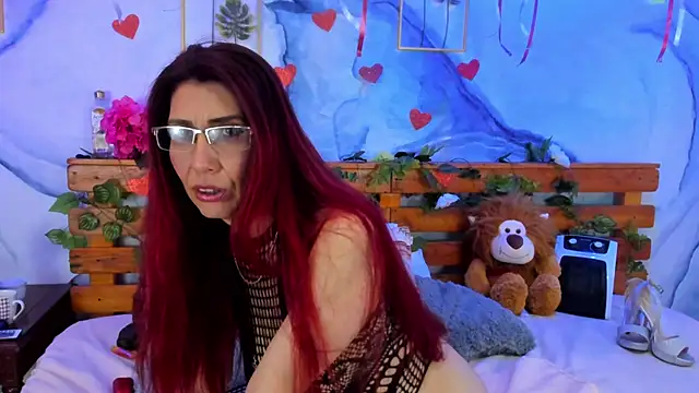 Snapshot of Perla_Franco chatting on 02/20/25, 02:35 Perla Franco online show from 02/20/25, 02:35