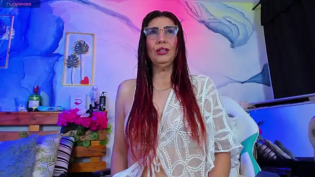 Snapshot of Perla_Franco chatting on 09/13/25, 06:24 Perla Franco online show from 09/13/25, 06:24