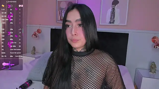 elodie walker online show from 11/11/25, 01:22