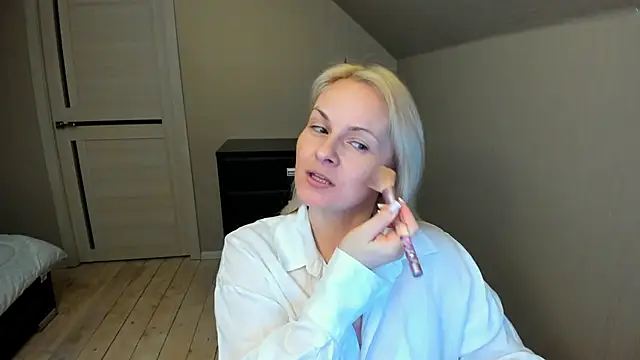 Alicee Gracee online show from 02/15/25, 07:28