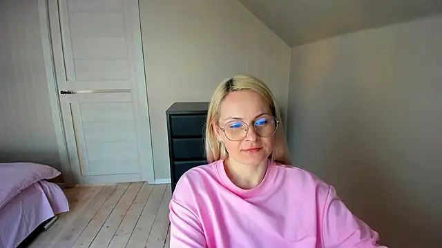 Alicee Gracee online show from 03/11/25, 12:28