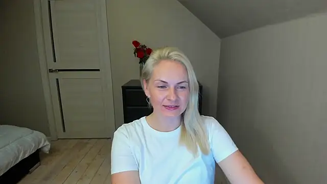 Alicee Gracee online show from 10/07/25, 06:38