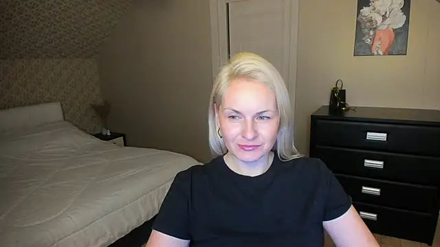 Alicee Gracee online show from 11/24/25, 07:13