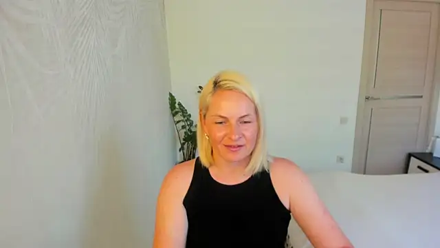 Snapshot of Alicee_Gracee chatting on 06/24/26, 09:08 Alicee Gracee online show from 06/24/26, 09:08