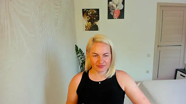Snapshot of Alicee_Gracee chatting on 07/13/26, 09:01 Alicee Gracee online show from 07/13/26, 09:01