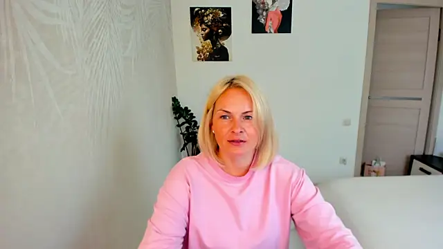 Snapshot of Alicee_Gracee chatting on 07/19/26, 08:51 Alicee Gracee online show from 07/19/26, 08:51
