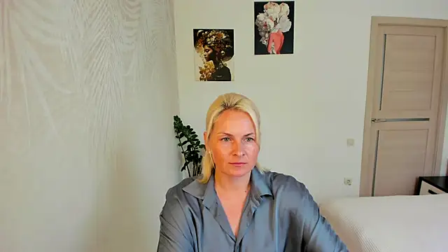 Snapshot of Alicee_Gracee chatting on 07/30/26, 11:53 Alicee Gracee online show from 07/30/26, 11:53