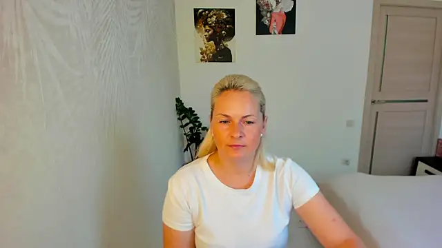 Snapshot of Alicee_Gracee chatting on 08/03/26, 09:26 Alicee Gracee online show from 08/03/26, 09:26