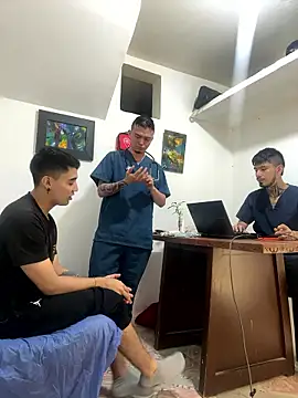 Snapshot of Anthony-Martin chatting on 01/07/26, 01:35 Anthony-Martin online show from 01/07/26, 01:35