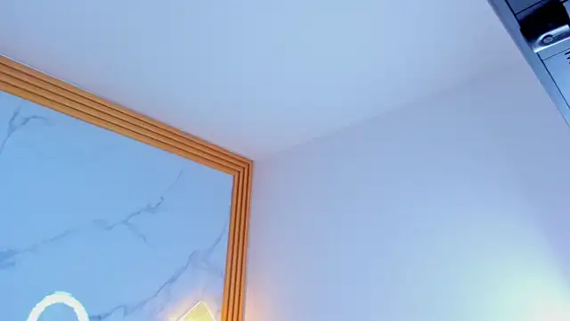 violetta becker online show from 03/22/25, 02:47