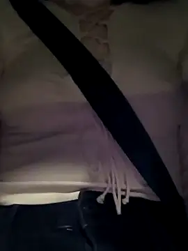 Snapshot of beaverwoman chatting on 01/22/25, 06:52 beaverwoman online show from 01/22/25, 06:52