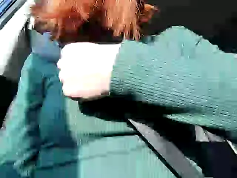 Snapshot of beaverwoman chatting on 02/19/25, 08:33 beaverwoman online show from 02/19/25, 08:33